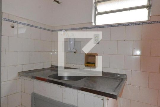 Cozinha de apartamento para alugar com 1 quarto, 50m² em Irajá, Rio de Janeiro