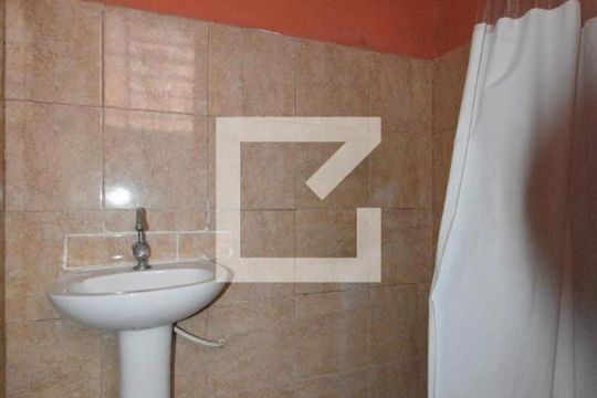 Banheiro Social de apartamento para alugar com 1 quarto, 50m² em Irajá, Rio de Janeiro