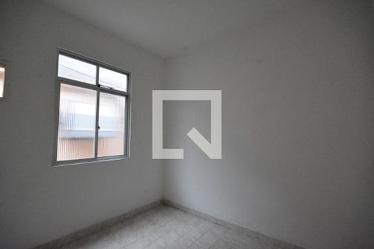 Quarto 1 de apartamento para alugar com 1 quarto, 50m² em Irajá, Rio de Janeiro