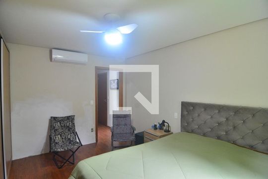 Suíte de casa à venda com 5 quartos, 256m² em Estância Velha, Canoas