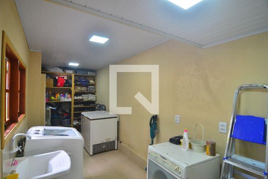 Área de Serviço de casa à venda com 5 quartos, 256m² em Estância Velha, Canoas
