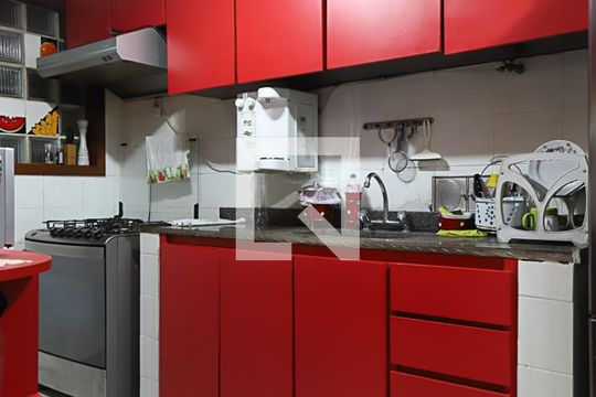Cozinha de casa de condomínio à venda com 4 quartos, 140m² em Recreio dos Bandeirantes, Rio de Janeiro