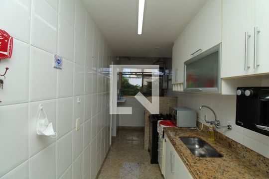 Cozinha de apartamento à venda com 2 quartos, 75m² em Recreio dos Bandeirantes, Rio de Janeiro