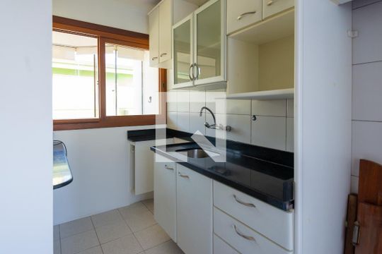 Cozinha de apartamento à venda com 2 quartos, 63m² em Tristeza, Porto Alegre