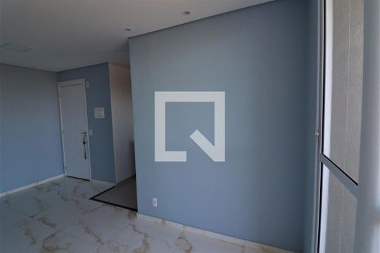 Sala  de apartamento para alugar com 2 quartos, 43m² em Loteamento City Jaragua, São Paulo