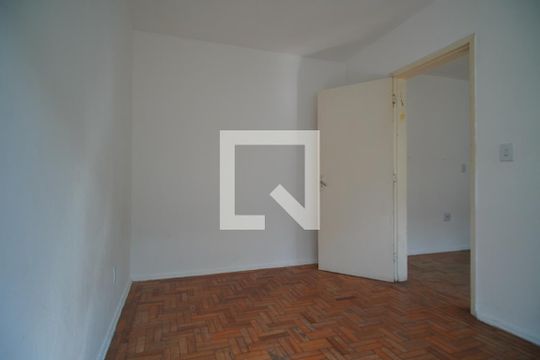 Quarto de apartamento à venda com 1 quarto, 48m² em Rubem Berta, Porto Alegre