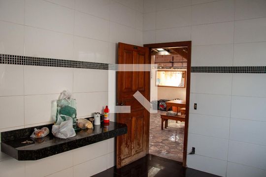 Cozinha de casa para alugar com 3 quartos, 150m² em Xangri-la, Contagem