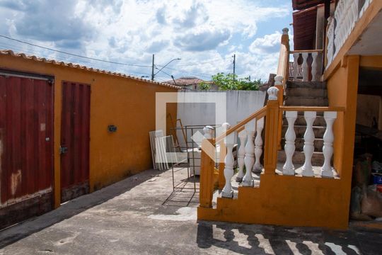 Garagem de casa para alugar com 3 quartos, 150m² em Xangri-la, Contagem