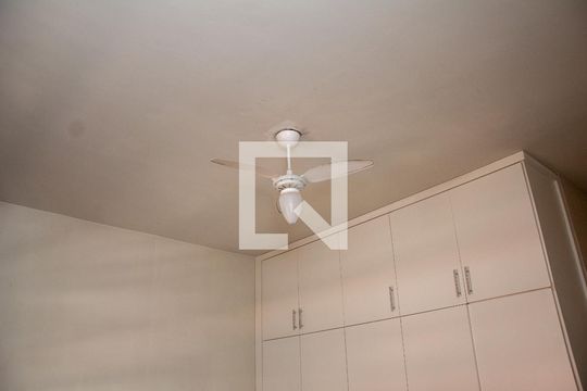 Suíte de casa para alugar com 3 quartos, 150m² em Xangri-la, Contagem