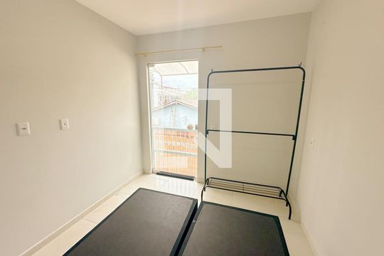 Quarto  de apartamento para alugar com 1 quarto, 25m² em Ingleses do Rio Vermelho, Florianópolis
