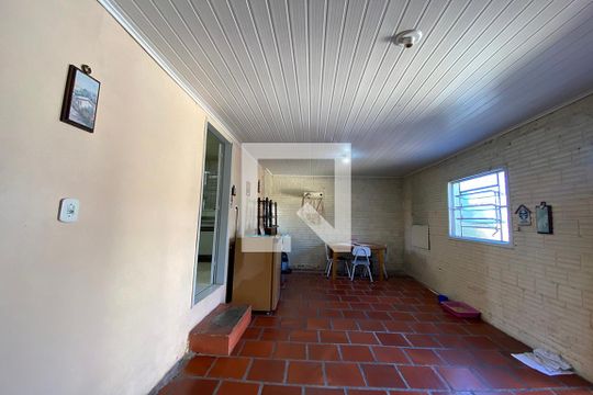  Área de Serviço  Garagem de casa à venda com 2 quartos, 110m² em Rondônia, Novo Hamburgo