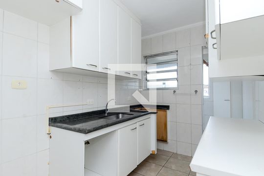 Cozinha de apartamento para alugar com 2 quartos, 55m² em Jardim Dourado, Guarulhos
