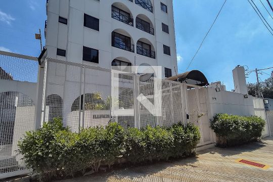 Fachada de apartamento à venda com 2 quartos, 54m² em Vila Gumercindo, São Paulo