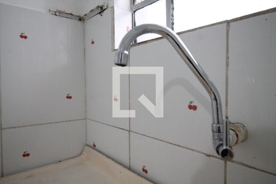 Sala/Cozinha de casa para alugar com 1 quarto, 25m² em Vila Talarico, São Paulo