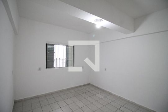 Quarto de casa para alugar com 1 quarto, 25m² em Vila Talarico, São Paulo
