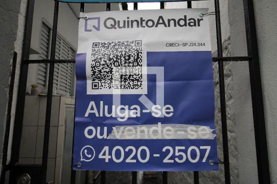 Fachada  de casa para alugar com 1 quarto, 25m² em Vila Talarico, São Paulo