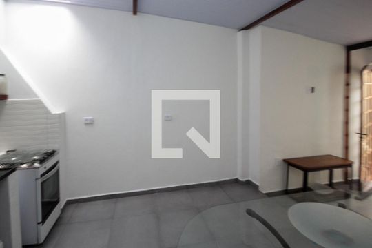 Cozinha de casa para alugar com 1 quarto, 37m² em Vila Alpina, São Paulo