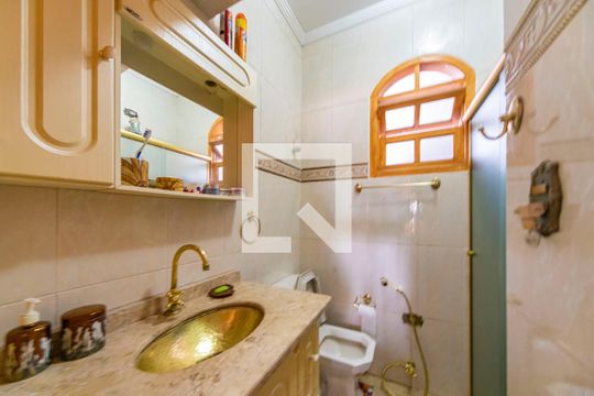 Banheiro do Quarto 2 de casa à venda com 4 quartos, 400m² em Vila Pires, Santo André