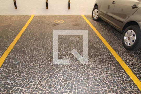 Garagem de apartamento para alugar com 1 quarto, 50m² em Centro, Campinas