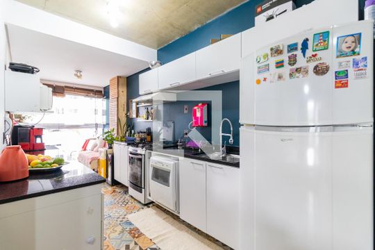 Cozinha de apartamento para alugar com 2 quartos, 70m² em Usina Piratininga, São Paulo
