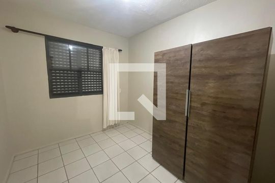 Quarto 2 de apartamento à venda com 2 quartos, 45m² em Rondônia, Novo Hamburgo