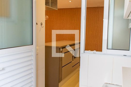 Área de serviço de apartamento para alugar com 3 quartos, 91m² em Vila Mariana, São Paulo