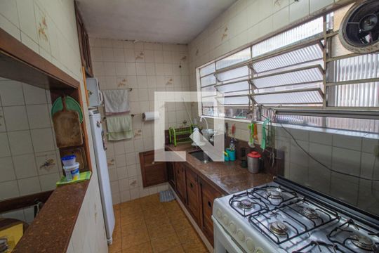 Cozinha de casa para alugar com 3 quartos, 213m² em Jardim Dom Bosco, São Paulo