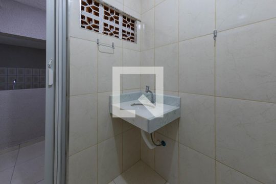 Banheiro de casa à venda com 1 quarto, 75m² em Jardim Paraguaçu, São Paulo