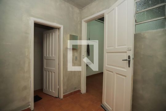 Quarto de Serviço de casa para alugar com 2 quartos, 72m² em Alto de Pinheiros, São Paulo