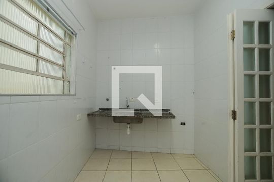 Cozinha de casa para alugar com 2 quartos, 72m² em Alto de Pinheiros, São Paulo