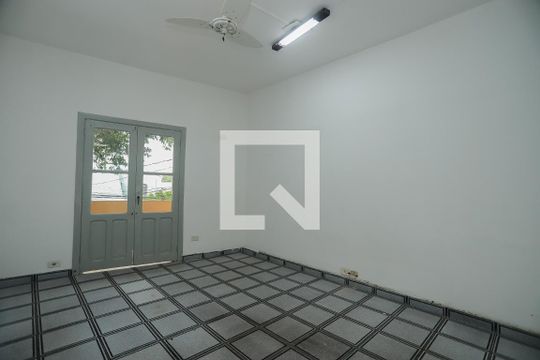 Quarto 1 de casa para alugar com 2 quartos, 72m² em Alto de Pinheiros, São Paulo