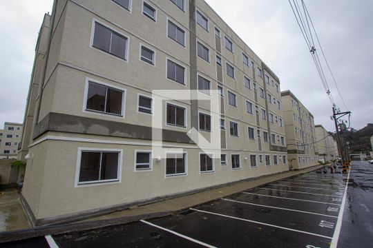 fachada do bloco de apartamento para alugar com 2 quartos, 40m² em Vila Lage, São Gonçalo