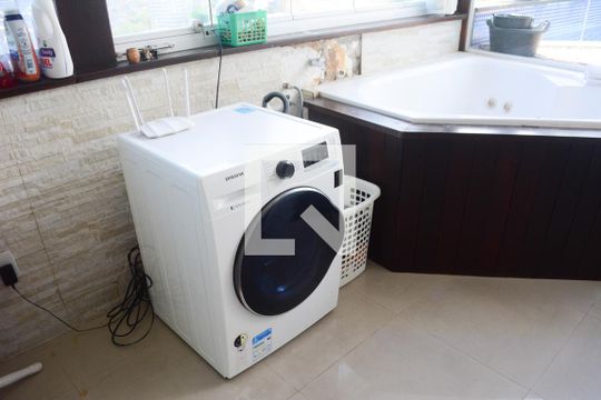 Área de Serviço de apartamento para alugar com 2 quartos, 169m² em Parque Bela Vista, Salvador
