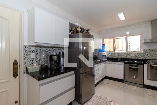 Cozinha de apartamento à venda com 3 quartos, 165m² em Água Fria, São Paulo