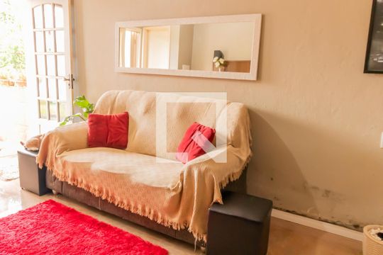 Sala de casa à venda com 2 quartos, 96m² em São Miguel, São Leopoldo