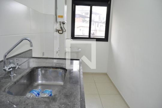 Cozinha de apartamento à venda com 2 quartos, 56m² em Del Castilho, Rio de Janeiro