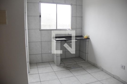 Sala/Cozinha de apartamento para alugar com 2 quartos, 55m² em Jardim Quaresmeira, Suzano