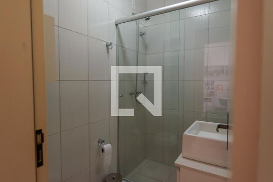 Banheiro 2 de casa de condomínio à venda com 3 quartos, 102m² em Vila Conceição, Porto Alegre