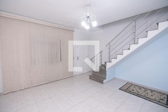 Casa de Condomínio para alugar com 2 quartos, 102m² em Guaiaúna, São Paulo