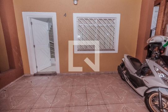 Fachada de casa de condomínio para alugar com 2 quartos, 102m² em Guaiaúna, São Paulo
