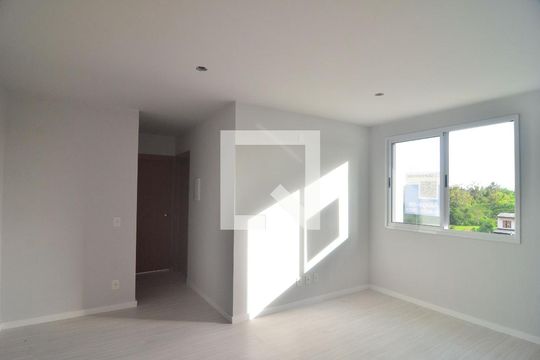 Sala de apartamento à venda com 2 quartos, 51m² em Olaria, Canoas