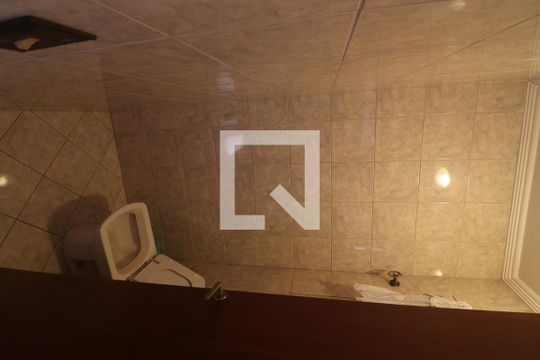 Lavabo de casa para alugar com 4 quartos, 380m² em Vila Guaca, São Paulo