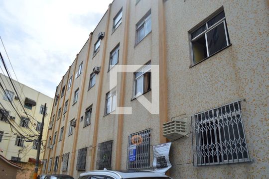 Fachada de apartamento à venda com 2 quartos, 51m² em Taquara, Rio de Janeiro