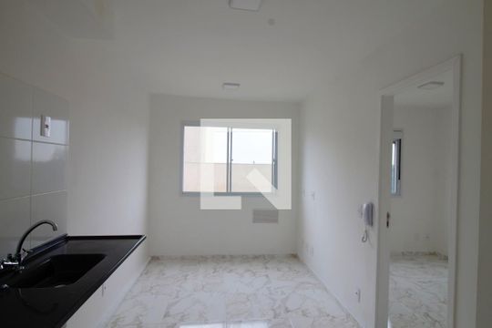 Cozinha de apartamento para alugar com 1 quarto, 24m² em Paraíso do Morumbi, São Paulo