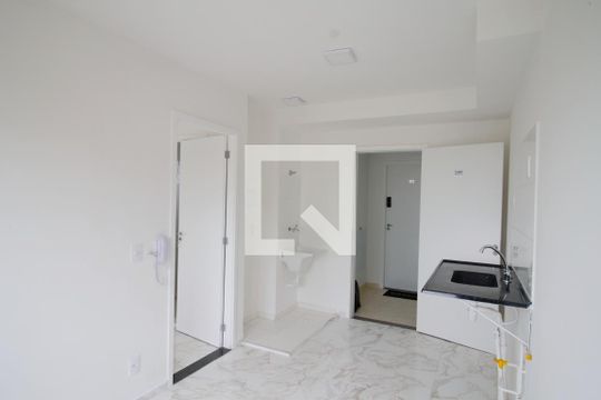 Cozinha e Área de Serviço de apartamento para alugar com 1 quarto, 24m² em Paraíso do Morumbi, São Paulo