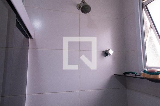 Banheiro de apartamento à venda com 2 quartos, 54m² em Chácara Cruzeiro do Sul, São Paulo
