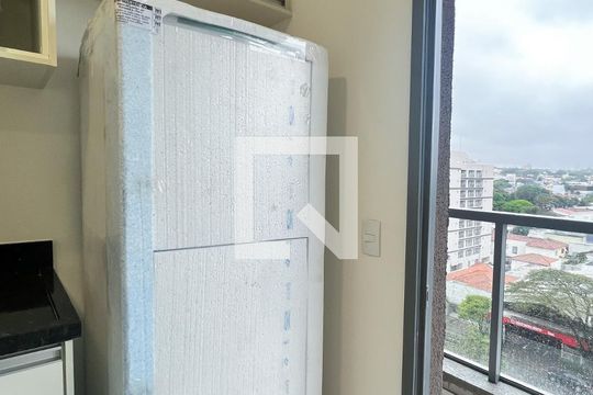 Cozinha de kitnet/studio para alugar com 1 quarto, 26m² em Indianópolis, São Paulo