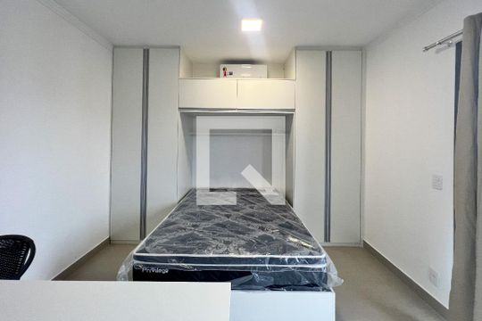 Studio de kitnet/studio à venda com 1 quarto, 26m² em Indianópolis, São Paulo