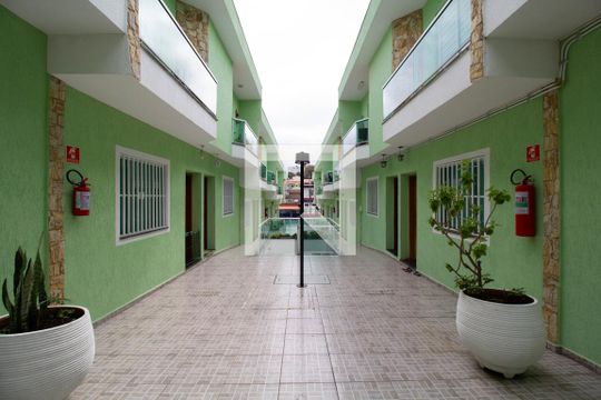 Área comum de casa de condomínio à venda com 3 quartos, 100m² em Itaquera, São Paulo