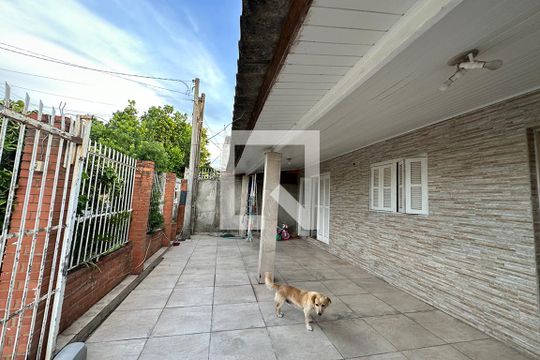 Fachada de casa para alugar com 4 quartos, 140m² em Scharlau, São Leopoldo